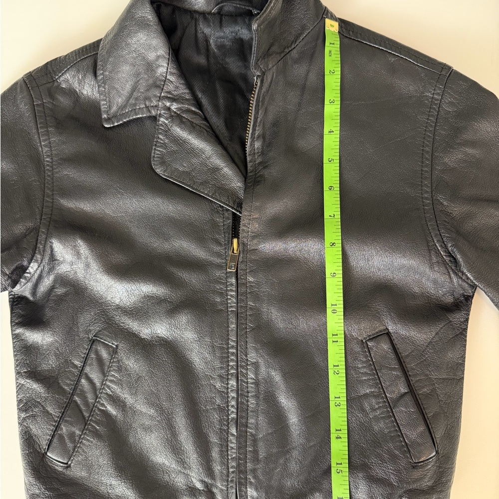 Vintage 90’s Cropped Black Leather Jacket - Picture 6 of 15